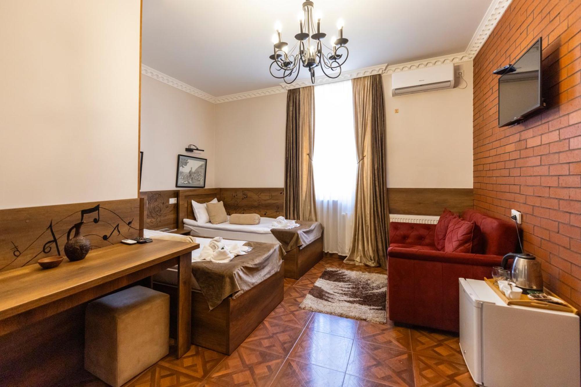 Hestia Boutique Hotel Ґорі Екстер'єр фото