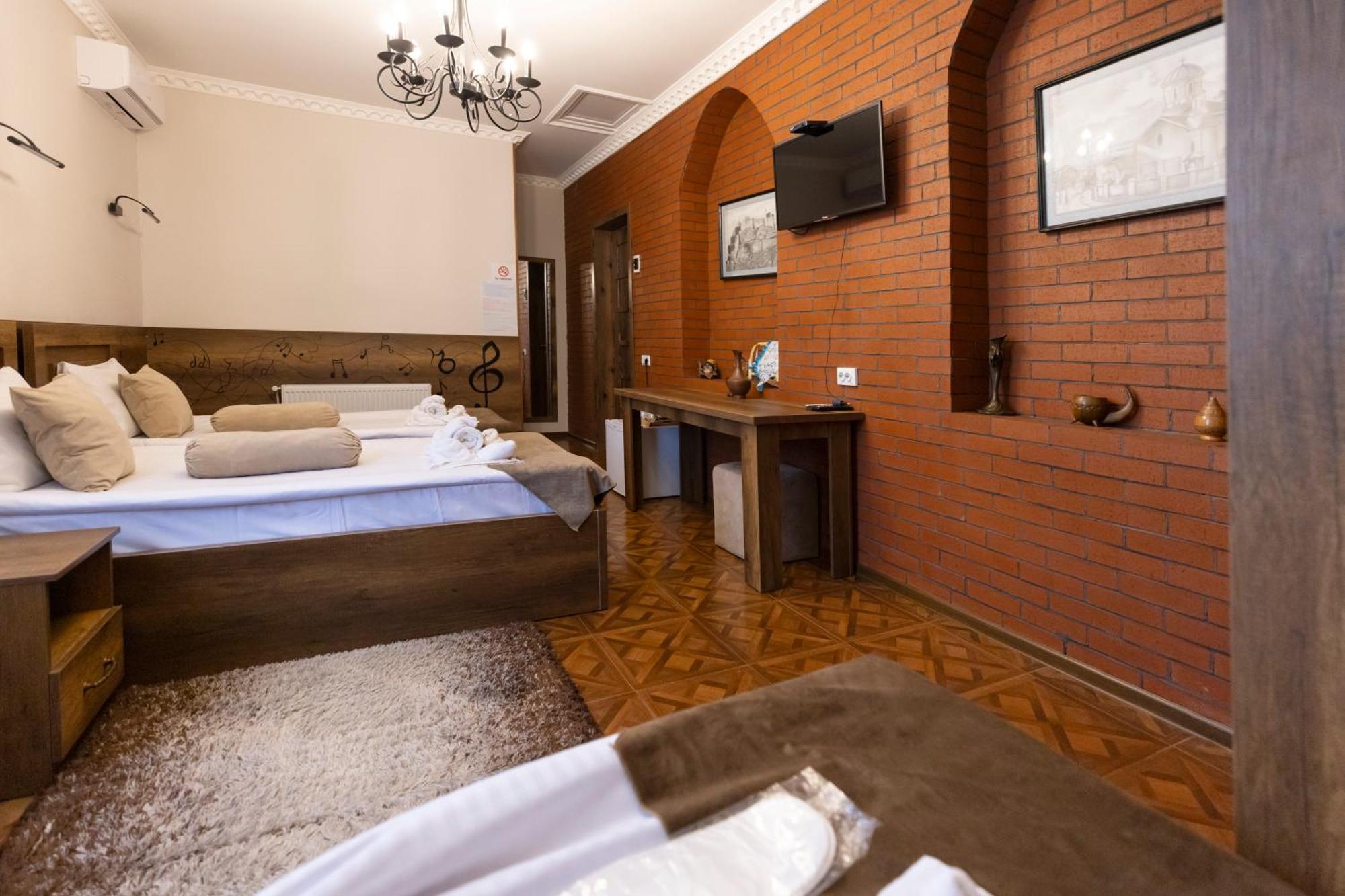 Hestia Boutique Hotel Ґорі Екстер'єр фото