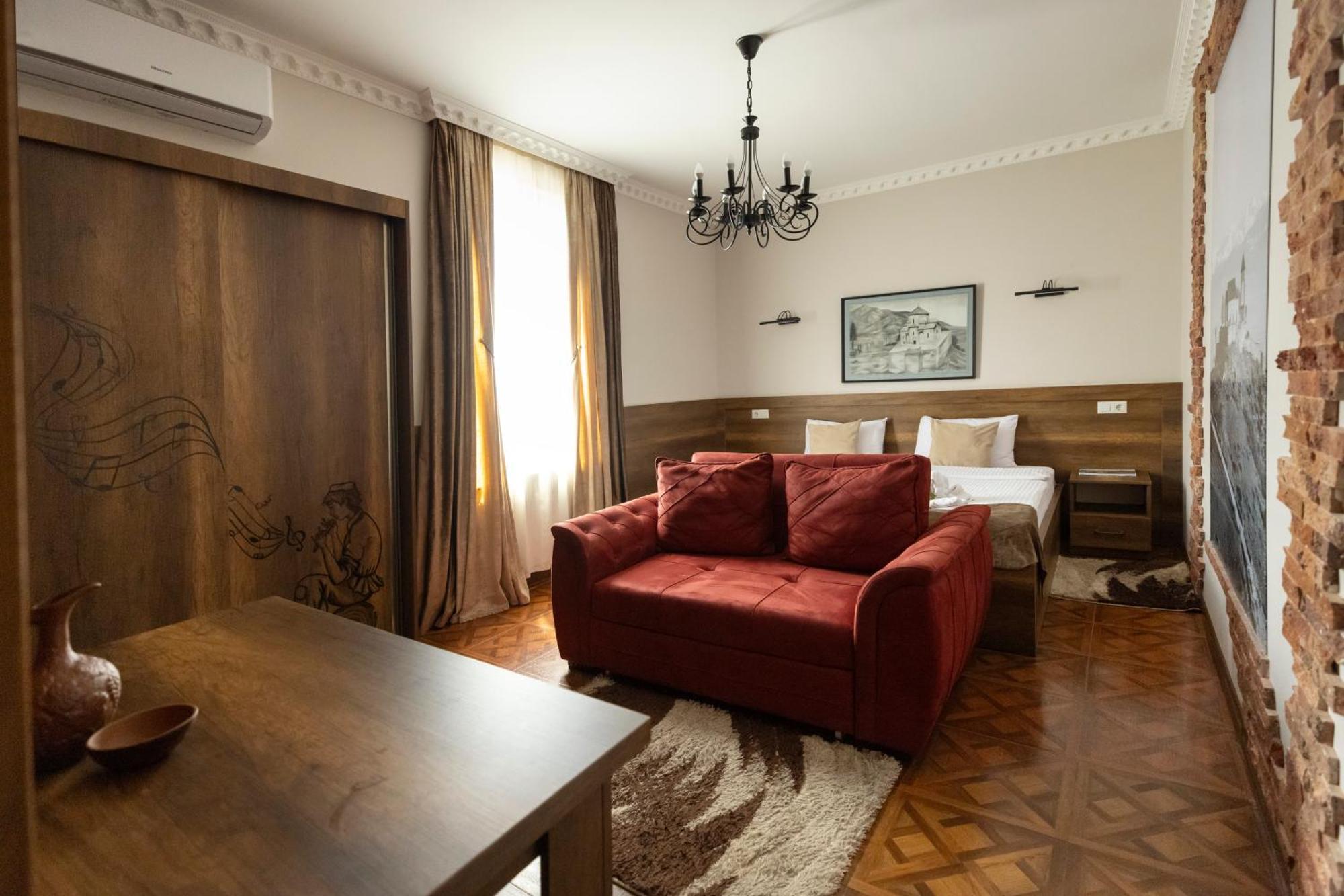 Hestia Boutique Hotel Ґорі Екстер'єр фото